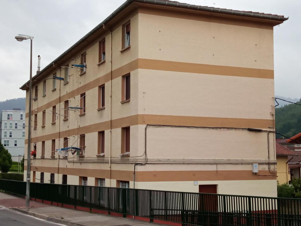 Eguretxea Apartment Laudio Bagian luar foto